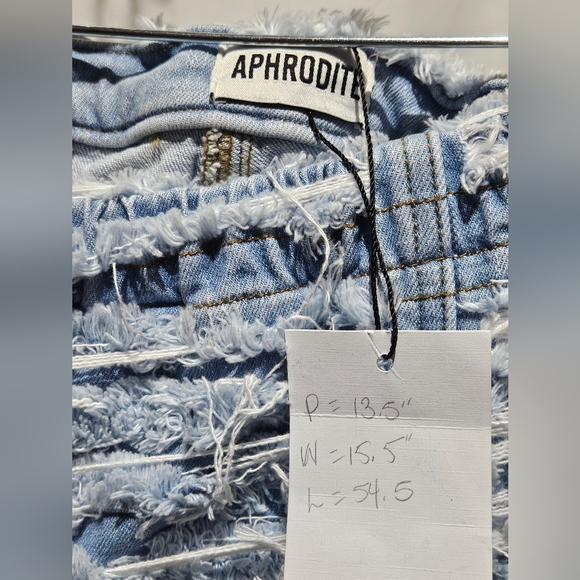 Akira Aphrodite NWTs Distressed Light Blue Denim Jean Jumpsuit - Picture 5 of 7